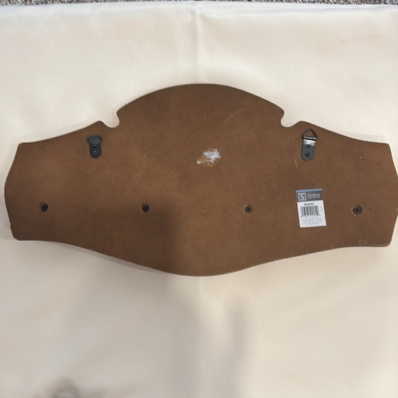 Wall Decoration - Coat/Towel Hanger - Picture 4 of 7